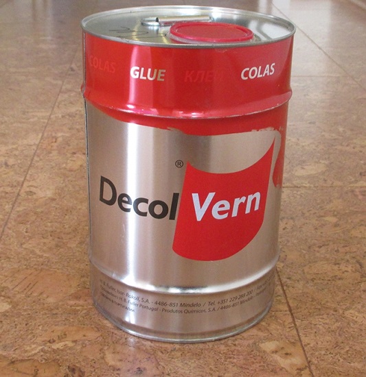 Клей для приклеивания пробки Decol Vern