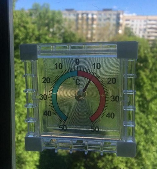 крепление биметаллического уличного градусника